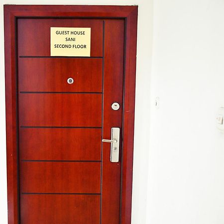 Guest House Sani スコピエ エクステリア 写真