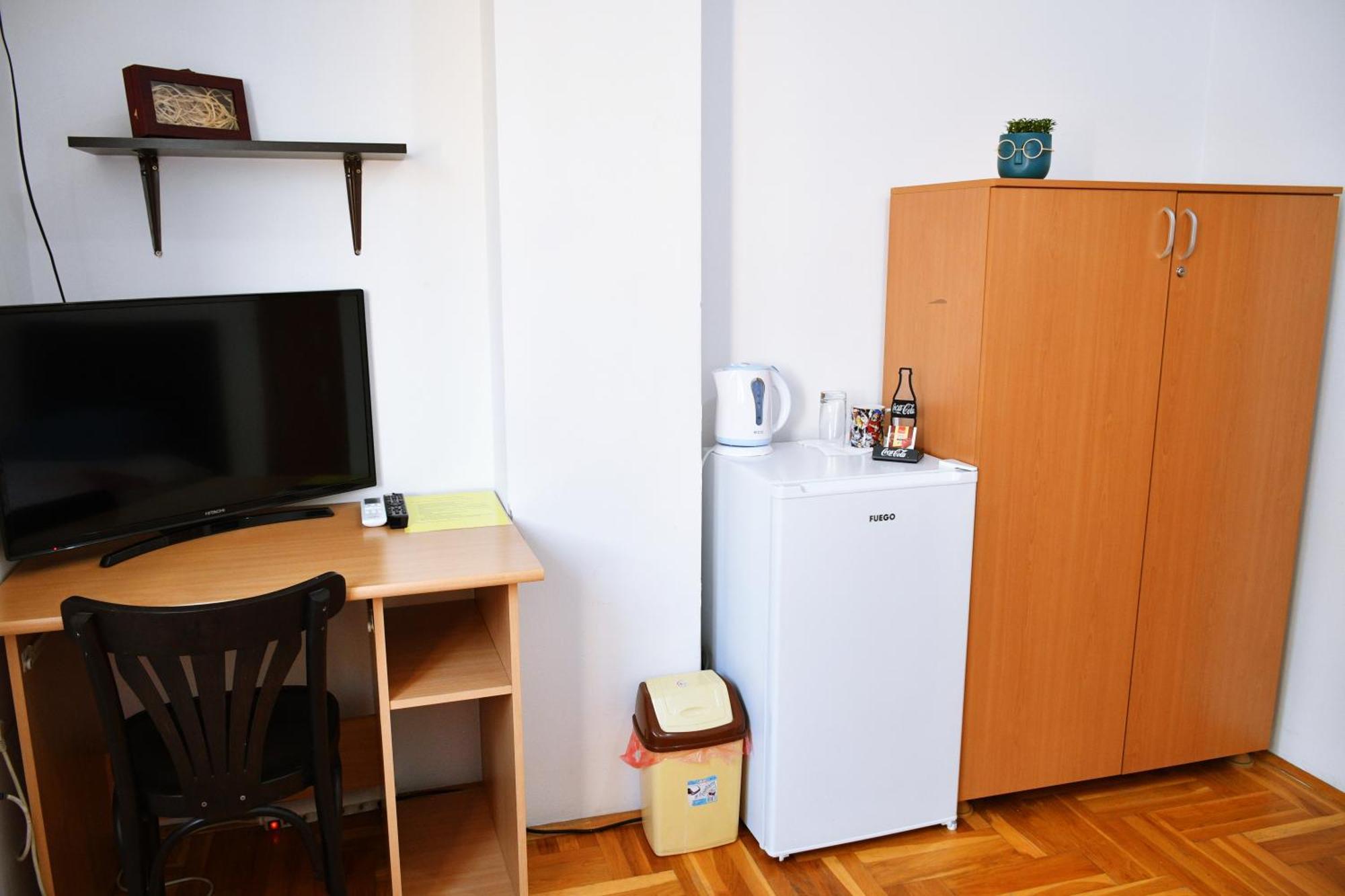 Guest House Sani スコピエ エクステリア 写真