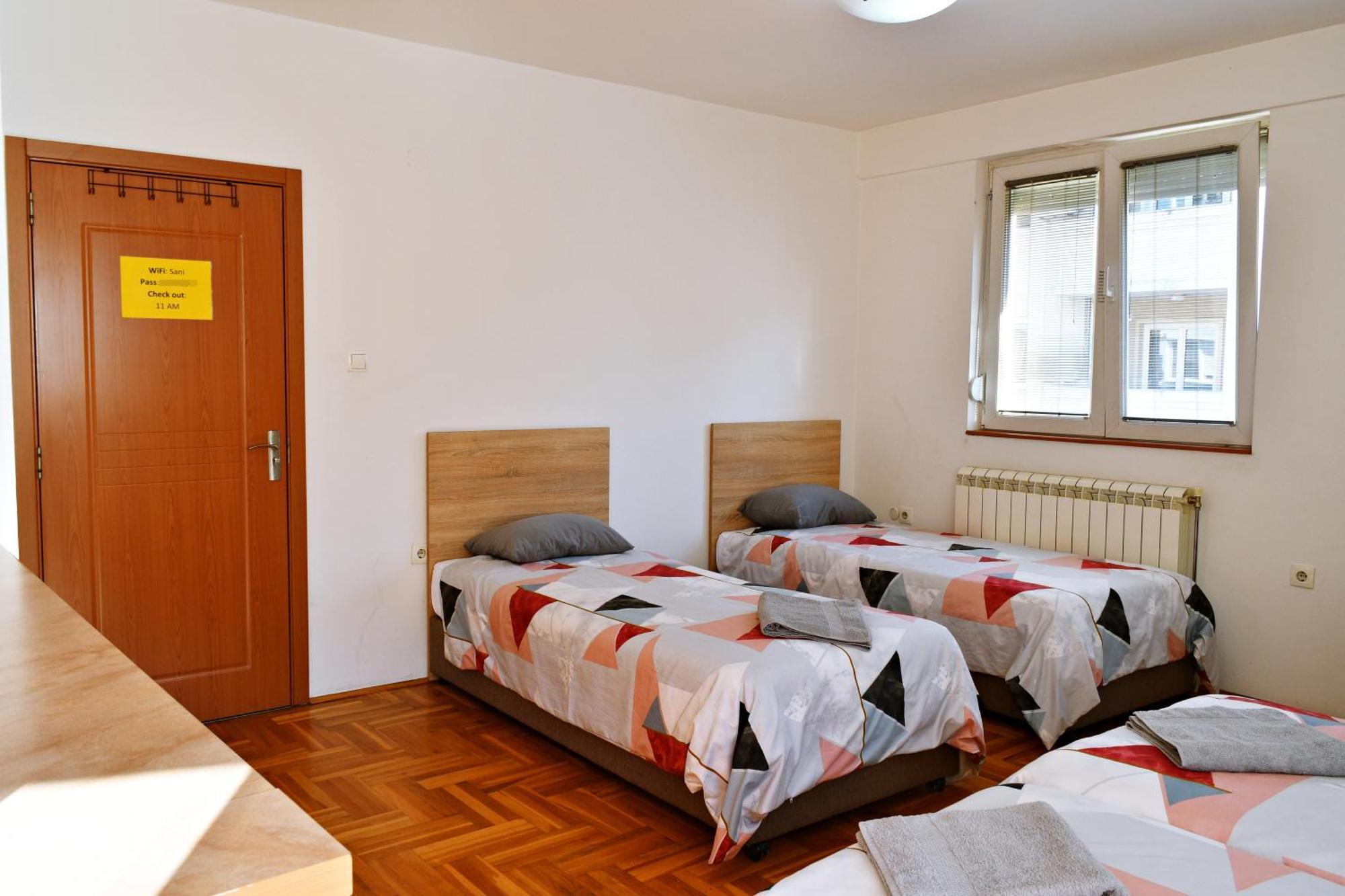Guest House Sani スコピエ エクステリア 写真