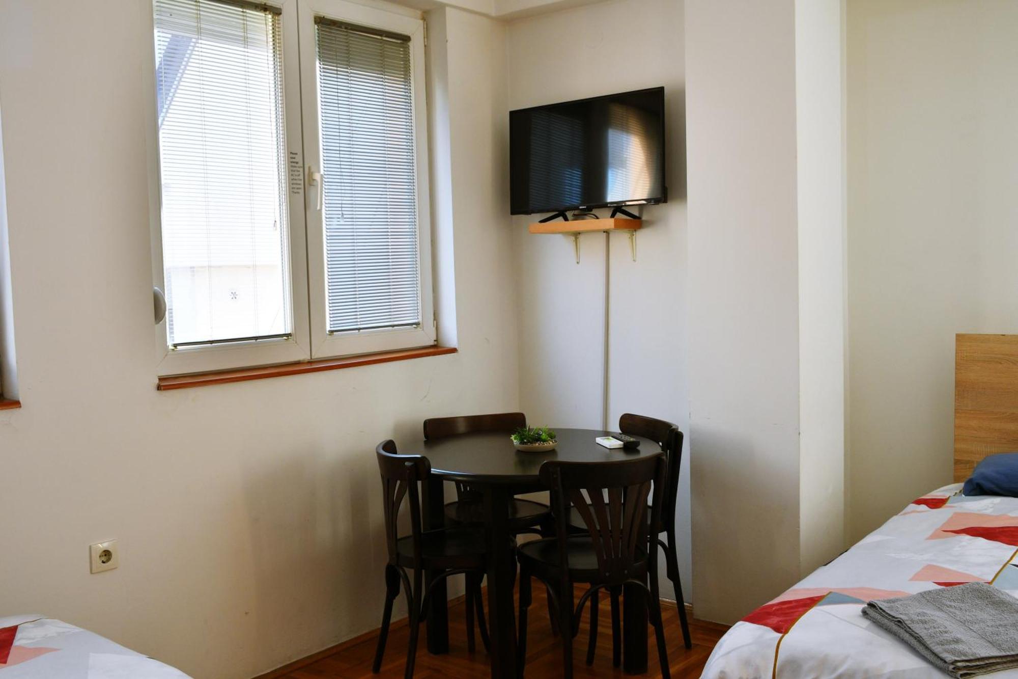 Guest House Sani スコピエ エクステリア 写真