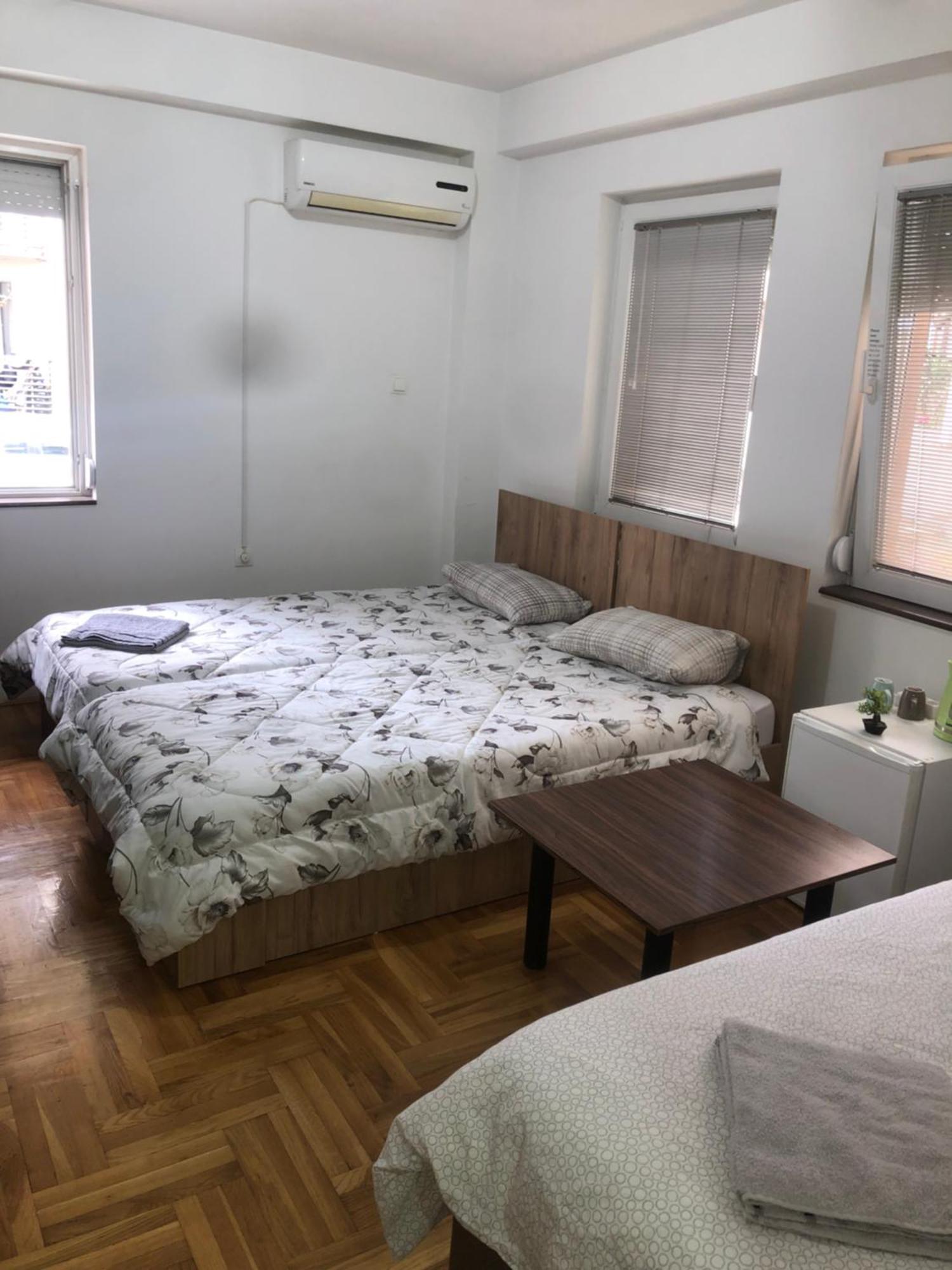 Guest House Sani スコピエ エクステリア 写真